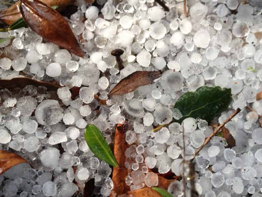 hail_2905-4 - El clima en Argentina: qué es el graupel y por qué podría caer en Buenos Aires